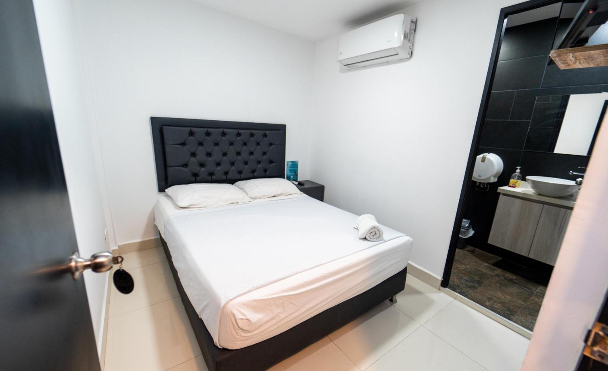 79 Hotel 메딜린 외부 사진