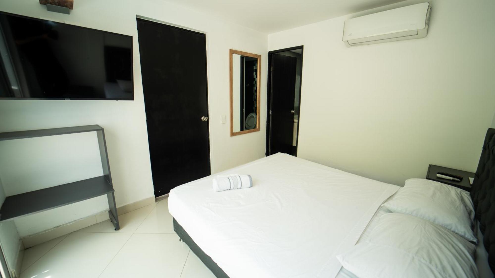 79 Hotel 메딜린 외부 사진