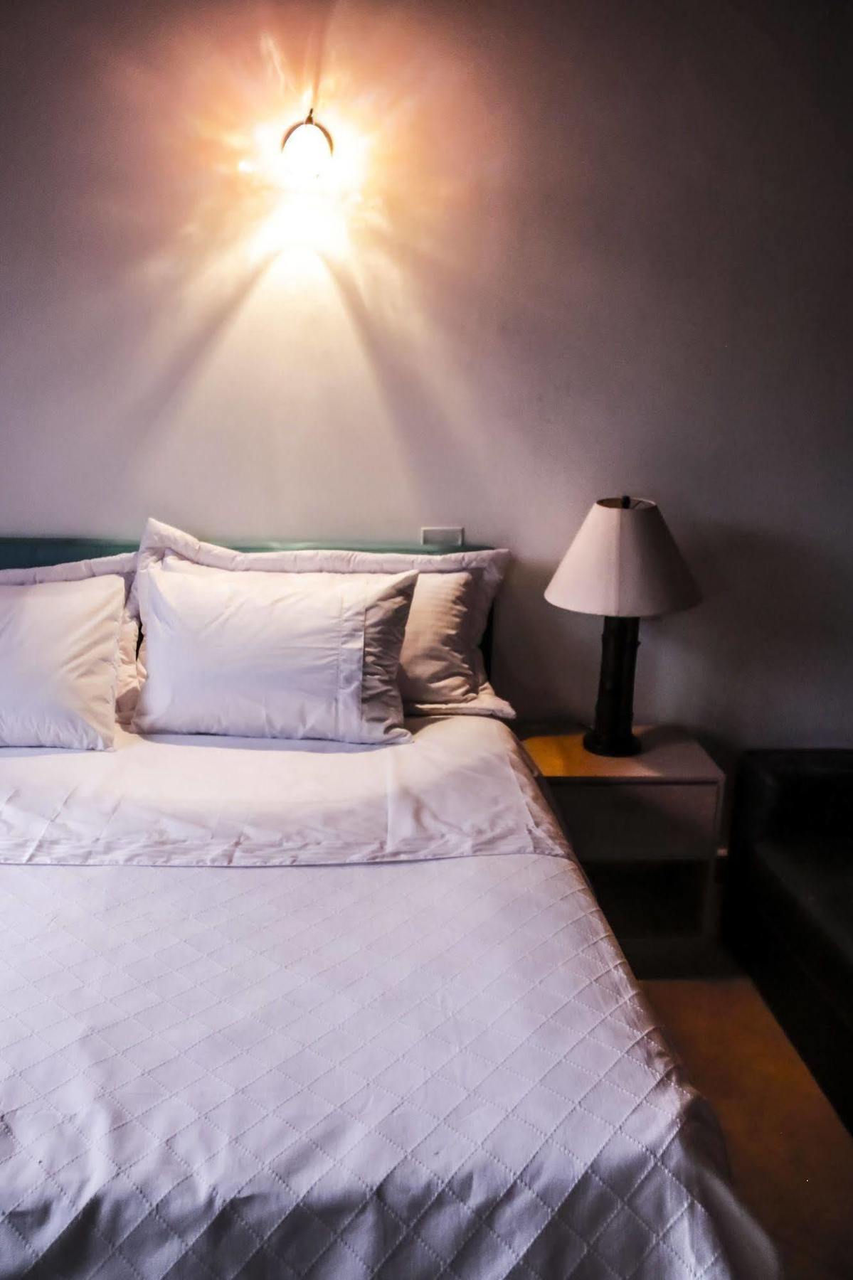79 Hotel 메딜린 외부 사진